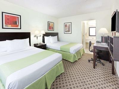 Days Inn By Wyndham Dallas Ірвінг Екстер'єр фото
